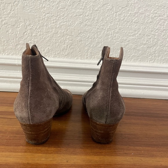 Isabel Marant tan suede western ankle boot. Size 37. - Picture 4 of 7